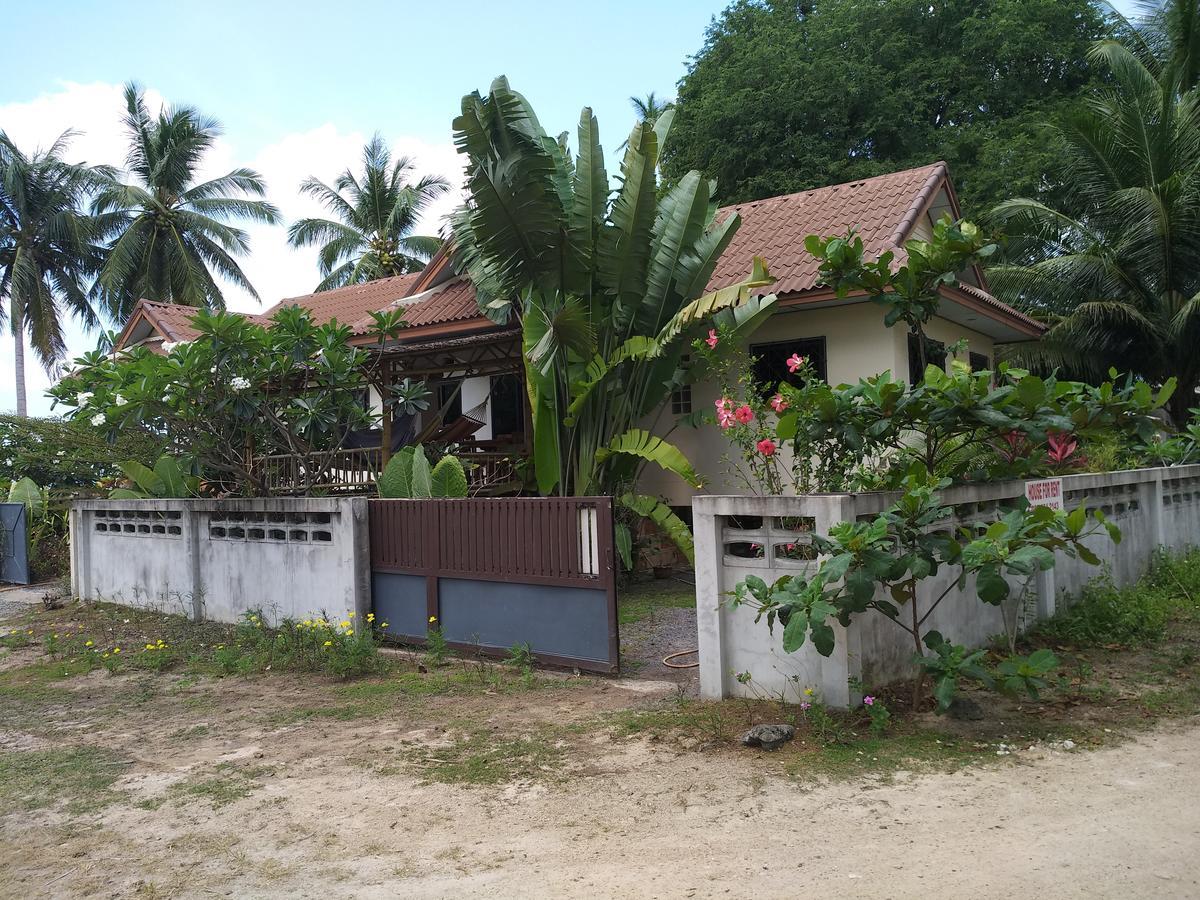 Beach House Taling Ngam  Bagian luar foto